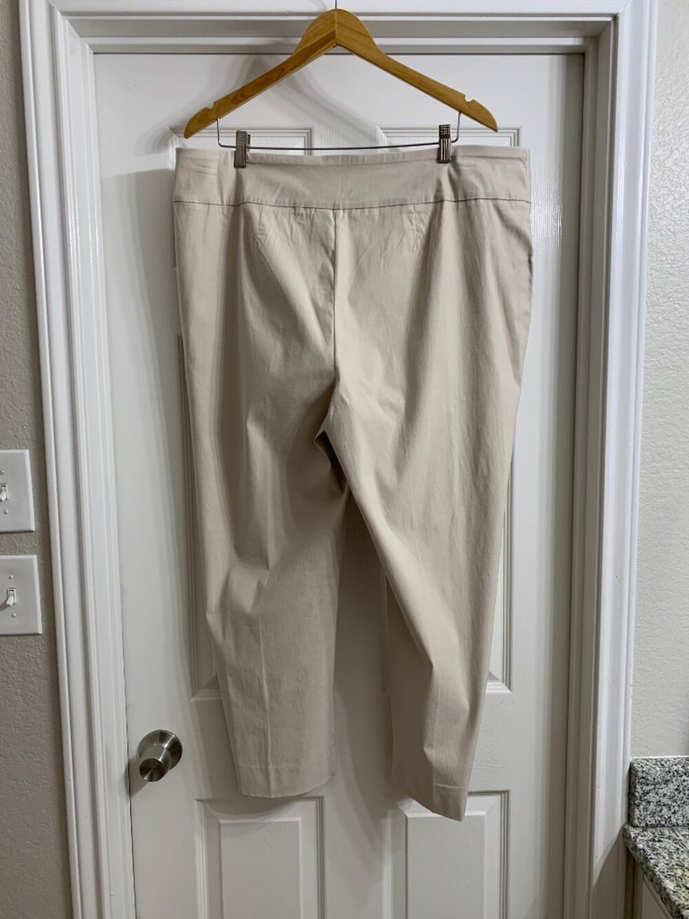 New Directions Brand Women's Tan Ankle Pants, Size 20W - Picture 3 of 4